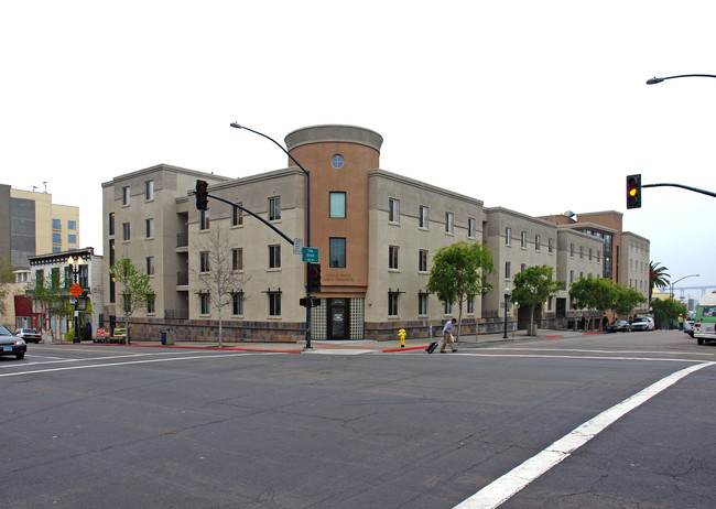 Potiker Family Senior Residence in San Diego, CA - Foto de edificio - Building Photo