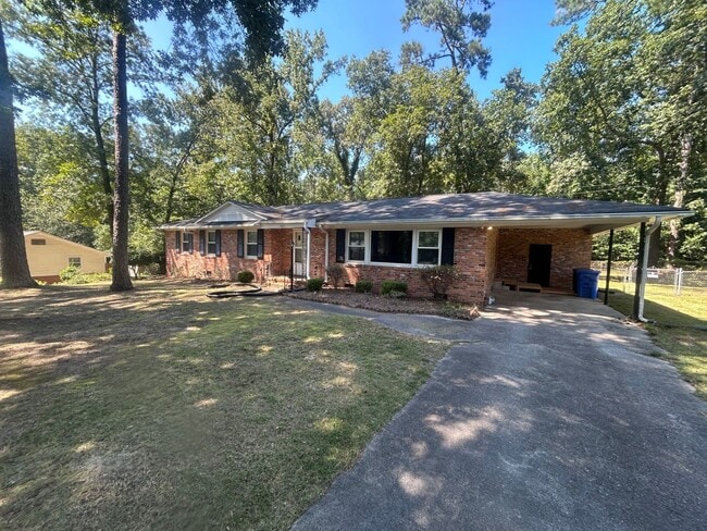 property at 1427 Woodlawn Ave