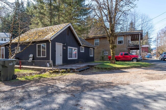 936 Freeman St in Ketchikan, AK - Building Photo - Building Photo