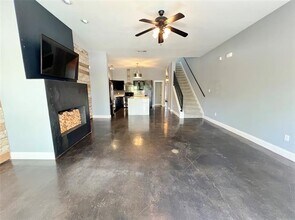 1813 S Ervay St in Dallas, TX - Building Photo - Building Photo