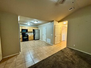 1355 Oakland Ave in Fayetteville, AR - Building Photo - Building Photo
