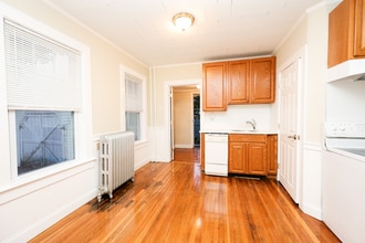 30 Sheppard Ave in Braintree, MA - Building Photo - Building Photo