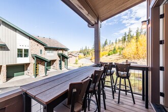 12 Stage Coach Way in Fraser, CO - Building Photo - Building Photo