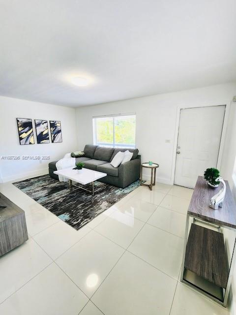 1030 NE 80th St in Miami, FL - Building Photo - Building Photo