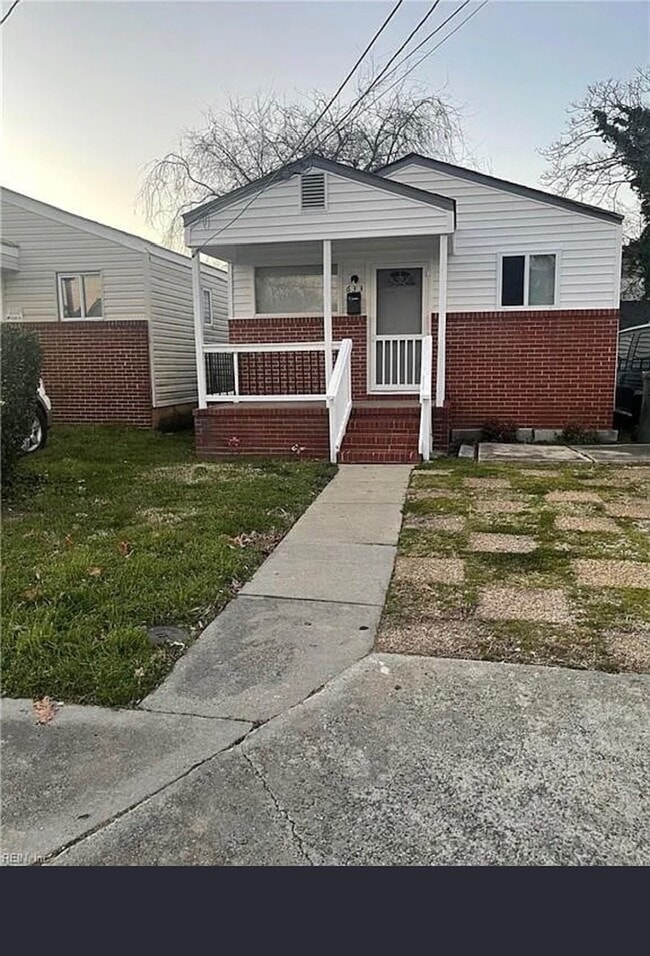 property at 633 42nd St