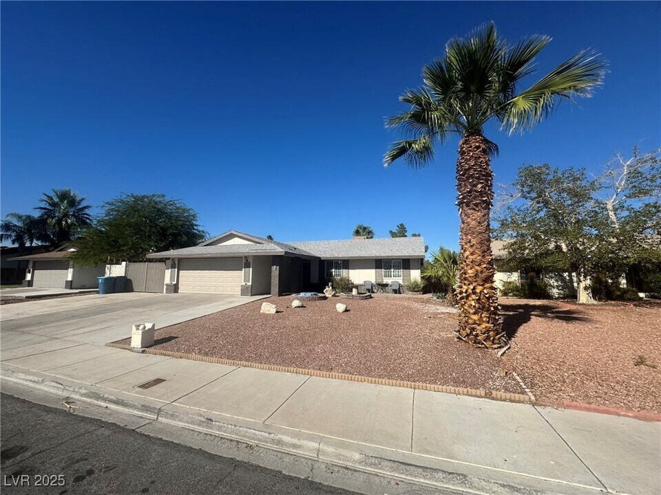 6224 Miraloma St in Las Vegas, NV - Building Photo