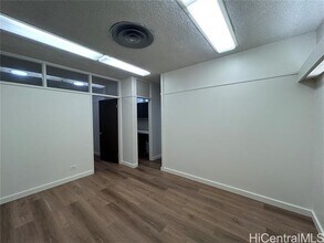 1109 12th Ave in Honolulu, HI - Building Photo - Building Photo