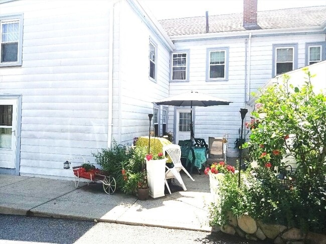 79 Woburn St in Reading, MA - Building Photo - Building Photo