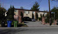 6661 Fulton Ave in Van Nuys, CA - Foto de edificio - Building Photo