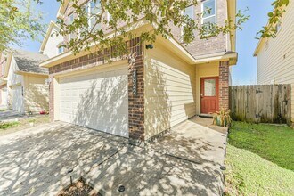 1822 Don Alejandro in Houston, TX - Building Photo - Building Photo