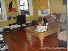 1254 Commonwealth Ave, Unit 23 in Boston, MA - Building Photo