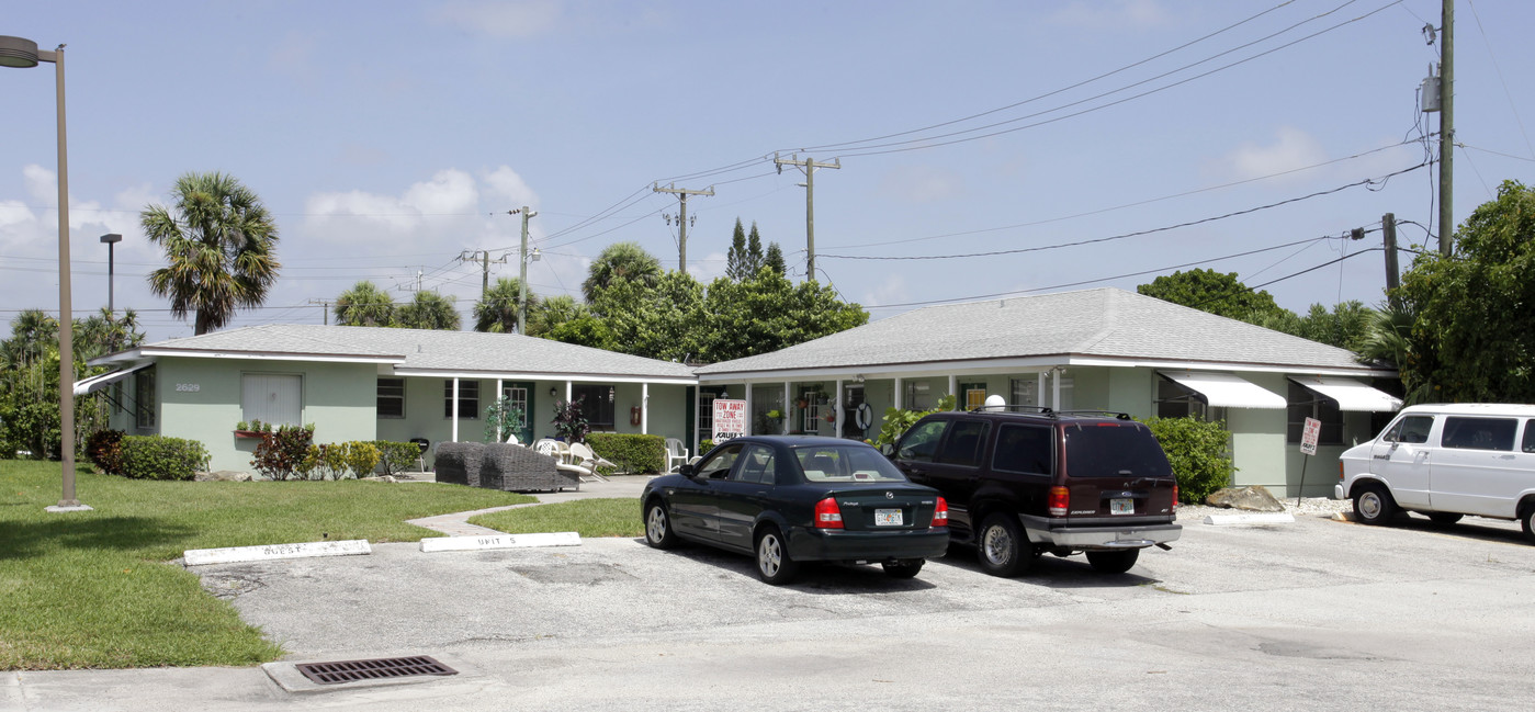 2629 East Way in West Palm Beach, FL - Building Photo