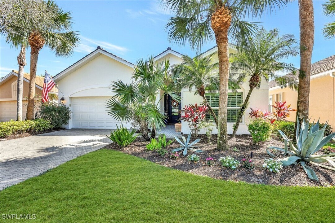 3852 Jasmine Lk Ct in Naples, FL - Building Photo