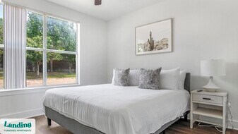 7373 Valley View Ln, Unit 1114 in Dallas, TX - Building Photo