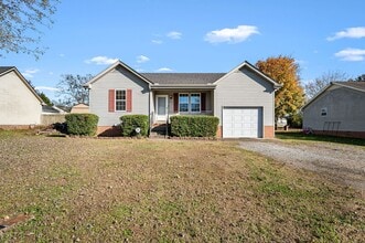 1409 Wrightford Dr in Lebanon, TN - Building Photo - Building Photo