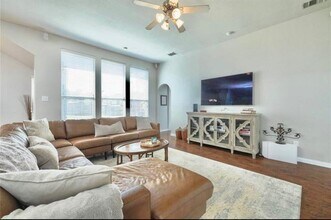 5809 Stephen Ct in Garland, TX - Building Photo - Building Photo
