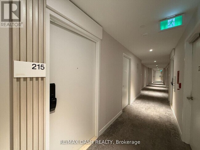 28 Ann St in Mississauga, ON - Building Photo - Building Photo