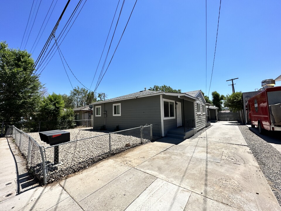 330 Broadway Blvd in Reno, NV - Building Photo