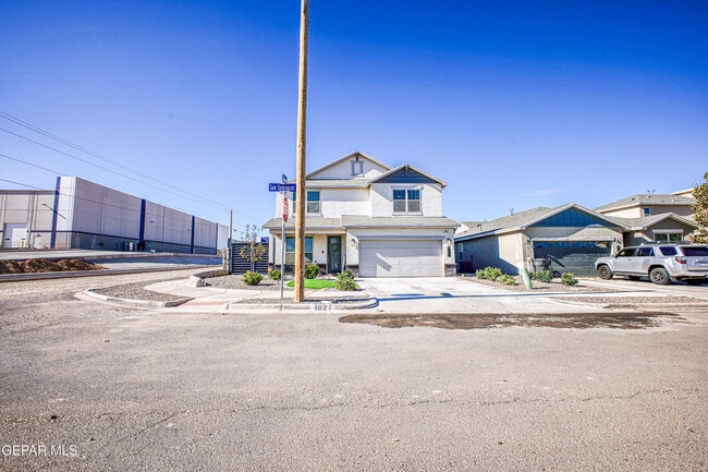 1621 Sam Dominguez in El Paso, TX - Building Photo - Building Photo