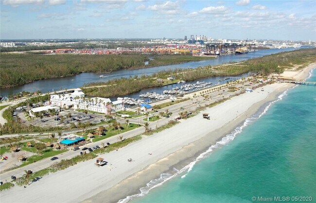 604 NE 2nd St-Unit -127 in Dania Beach, FL - Building Photo - Building Photo