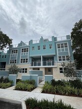 824 SE 12th Ct in Fort Lauderdale, FL - Building Photo - Building Photo