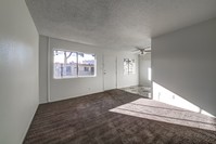 2556-2576 Van Patten St in Las Vegas, NV - Building Photo - Building Photo