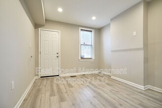 2013 McHenry St in Baltimore, MD - Building Photo - Building Photo