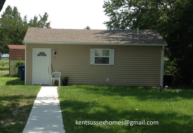 206 Harrington Avenue in Harrington, DE - Foto de edificio - Building Photo