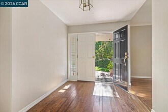 539 Dalewood Dr in Orinda, CA - Building Photo - Building Photo