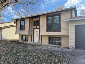 1464 Monopoly Dr in Florissant, MO - Building Photo - Building Photo