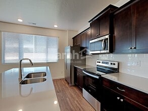 898 N Garnet Creek Ave in Star, ID - Building Photo - Building Photo