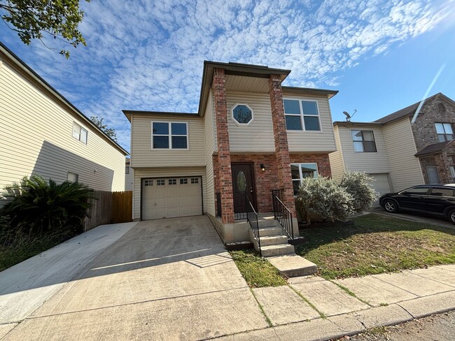 5307 Kenton Pl in San Antonio, TX - Foto de edificio - Building Photo