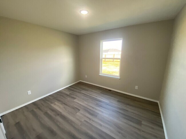 3412 W McCanse St in Springfield, MO - Building Photo - Building Photo