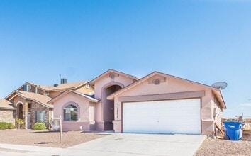 14272 Lasso Rock Dr in El Paso, TX - Building Photo - Building Photo