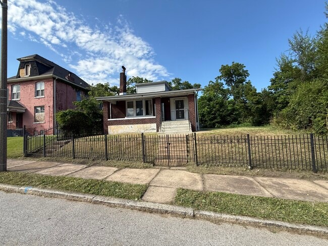 5949 Wabada Ave in St. Louis, MO - Building Photo - Building Photo