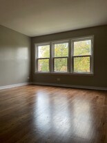 320 Callan Ave in Evanston, IL - Building Photo