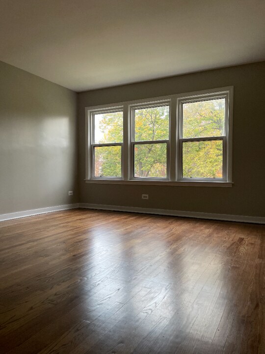 320 Callan Ave in Evanston, IL - Building Photo