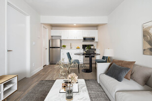 Harmon 370 Apartments