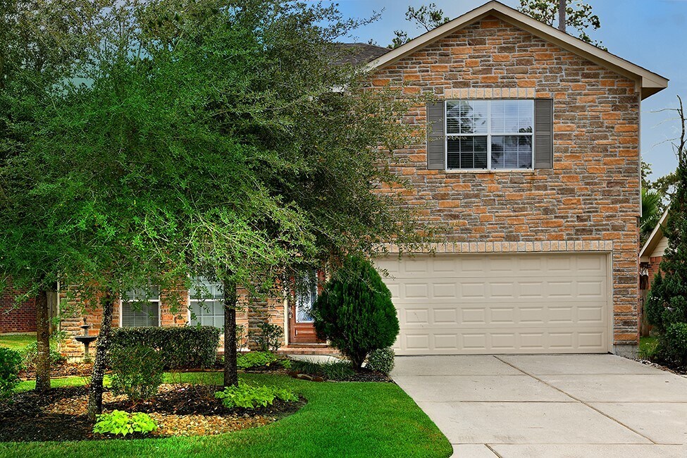 7 Planchard Ct in The Woodlands, TX - Building Photo