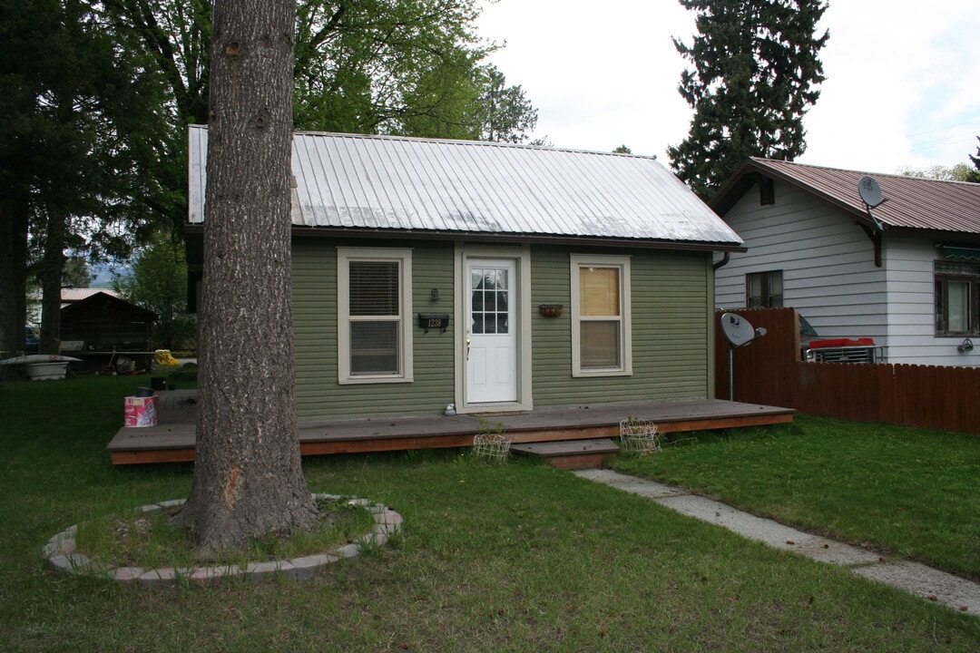 1238 2nd St in Whitefish, MT - Building Photo