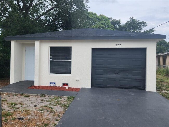 522 N 15th St in Fort Pierce, FL - Building Photo - Building Photo