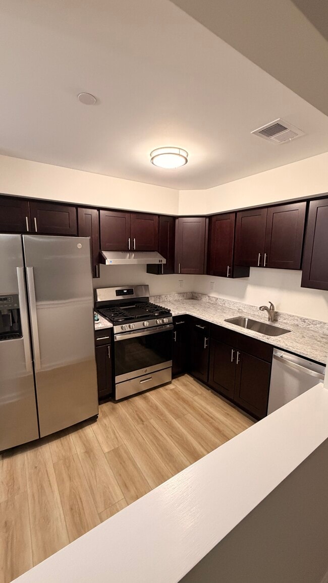 property at 1217 Waterford Dr