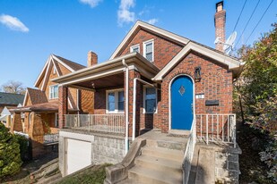 52 Owendale Ave in Pittsburgh, PA - Building Photo