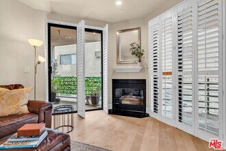 12000 Goshen Ave in Los Angeles, CA - Building Photo - Building Photo