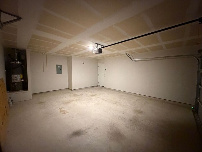 4042 Bay Leaf Lp in Von Ormy, TX - Building Photo - Building Photo