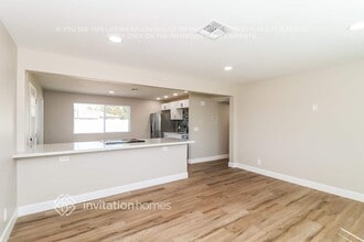 3402 W Charter Oak Rd in Phoenix, AZ - Building Photo - Building Photo