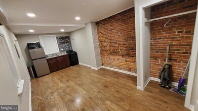 244 S Exeter St in Baltimore, MD - Building Photo - Building Photo