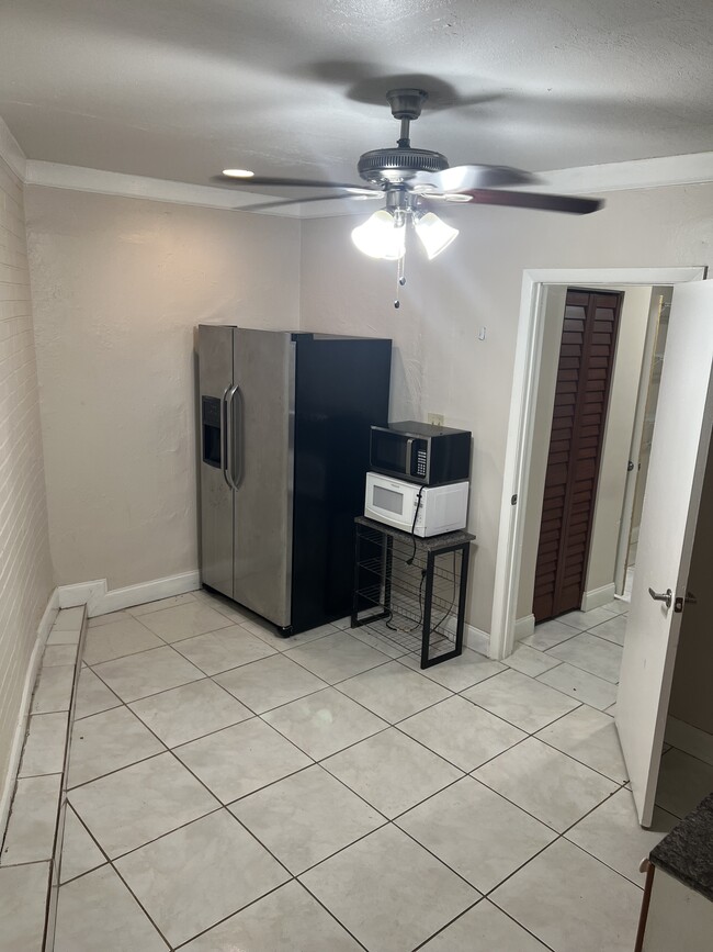 205 NW 130th St in North Miami, FL - Building Photo - Building Photo