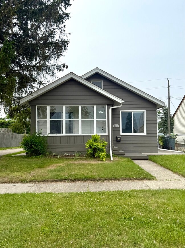 property at 662 E Saratoga St