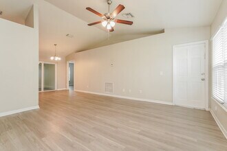 5426 Trammel St in Naples, FL - Building Photo - Building Photo